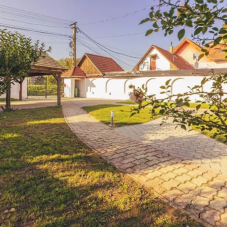 Martoni Апартаменты *